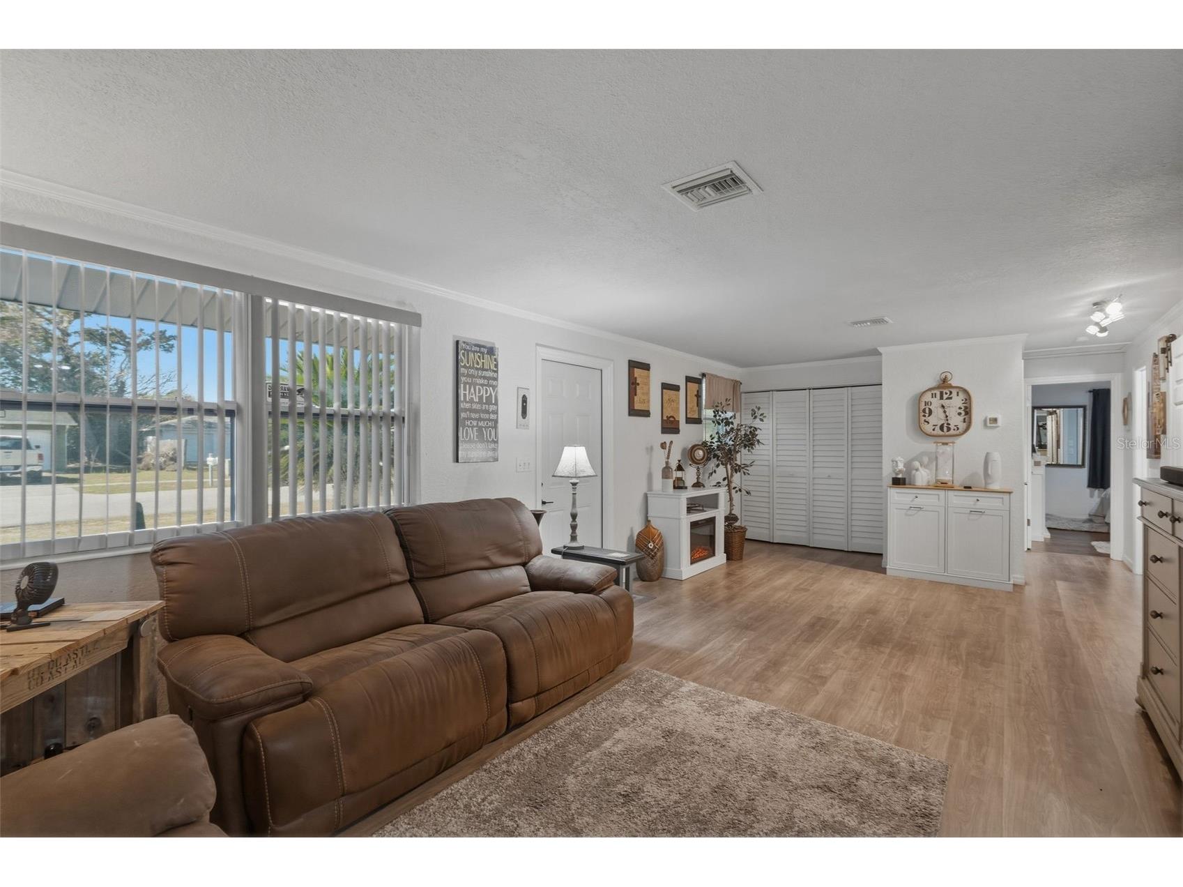 9381 Rosa Street Spring Hill FL 34608 W7883349 image5