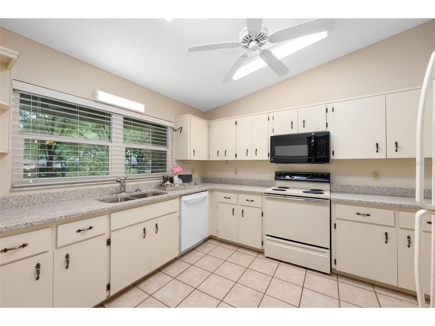 9382 SW 89th Court Road #C Ocala FL 34481 OM726048 image18
