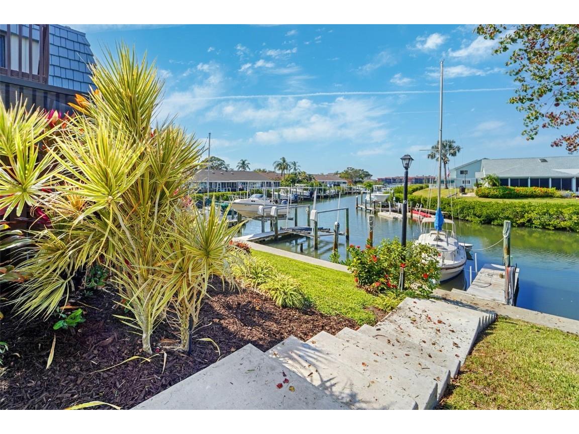 9386 Tradewinds Avenue Seminole FL 33776 TB8450544 image3