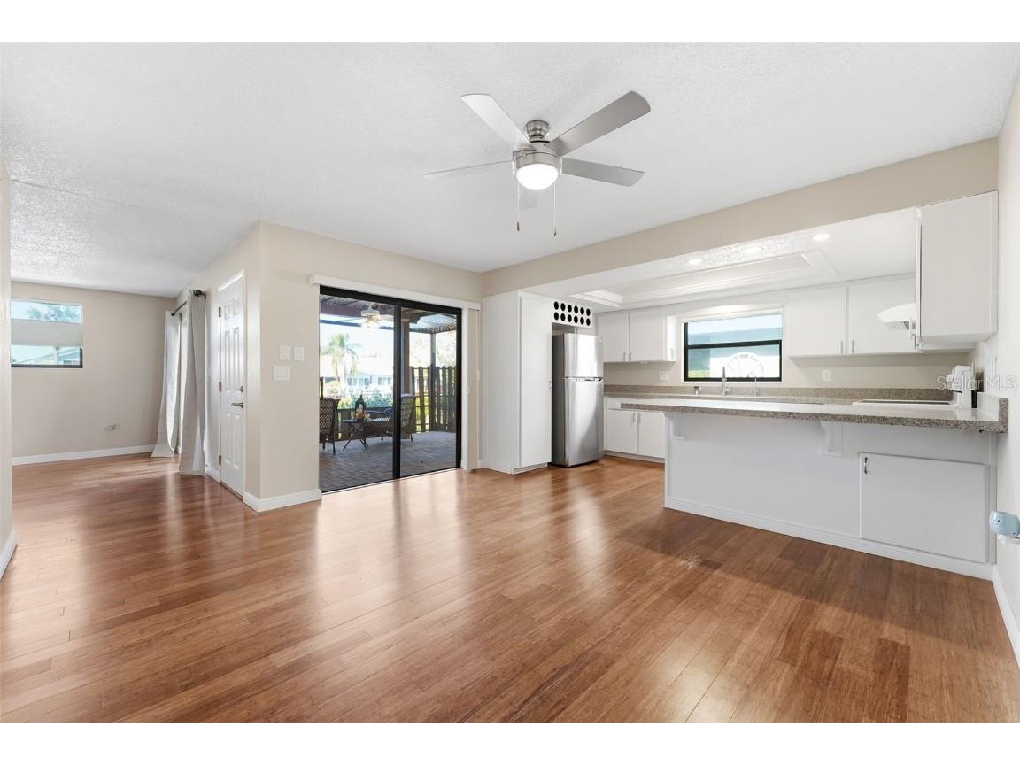 9386 Tradewinds Avenue Seminole FL 33776 TB8450544 image8