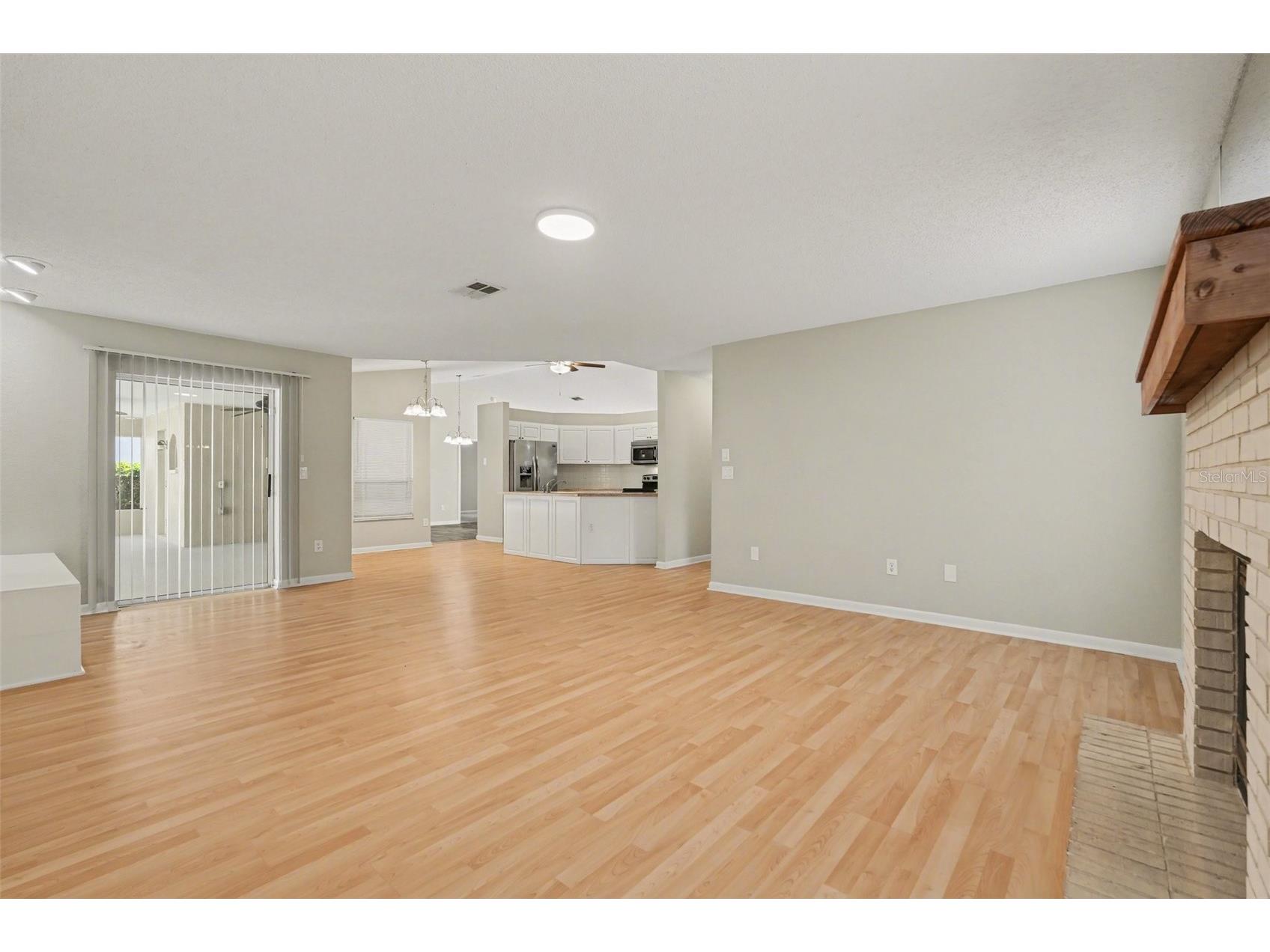 9389 Fox Hollow Lane Weeki Wachee FL 34613 O6399261 image5