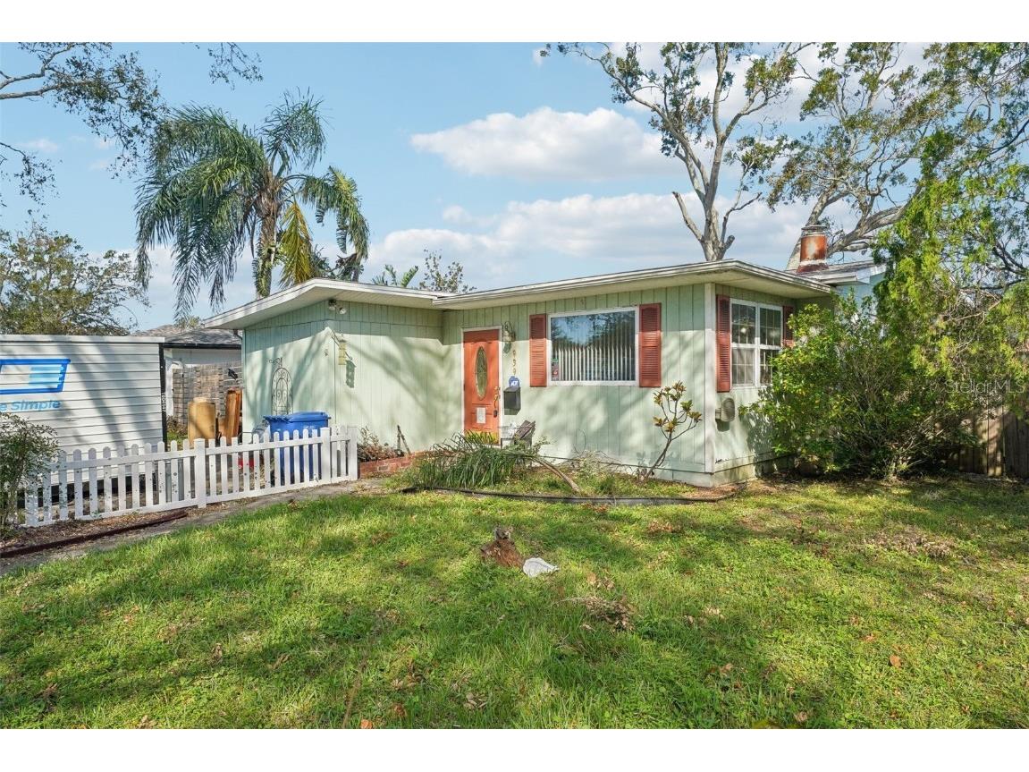 939 52nd Avenue N Saint Petersburg FL 33703 TB8311504 image1
