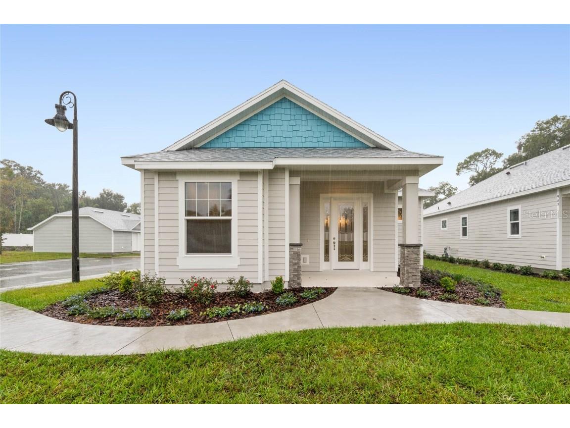 939 Azalea Walk Circle Deland FL 32724 V4933318 image1