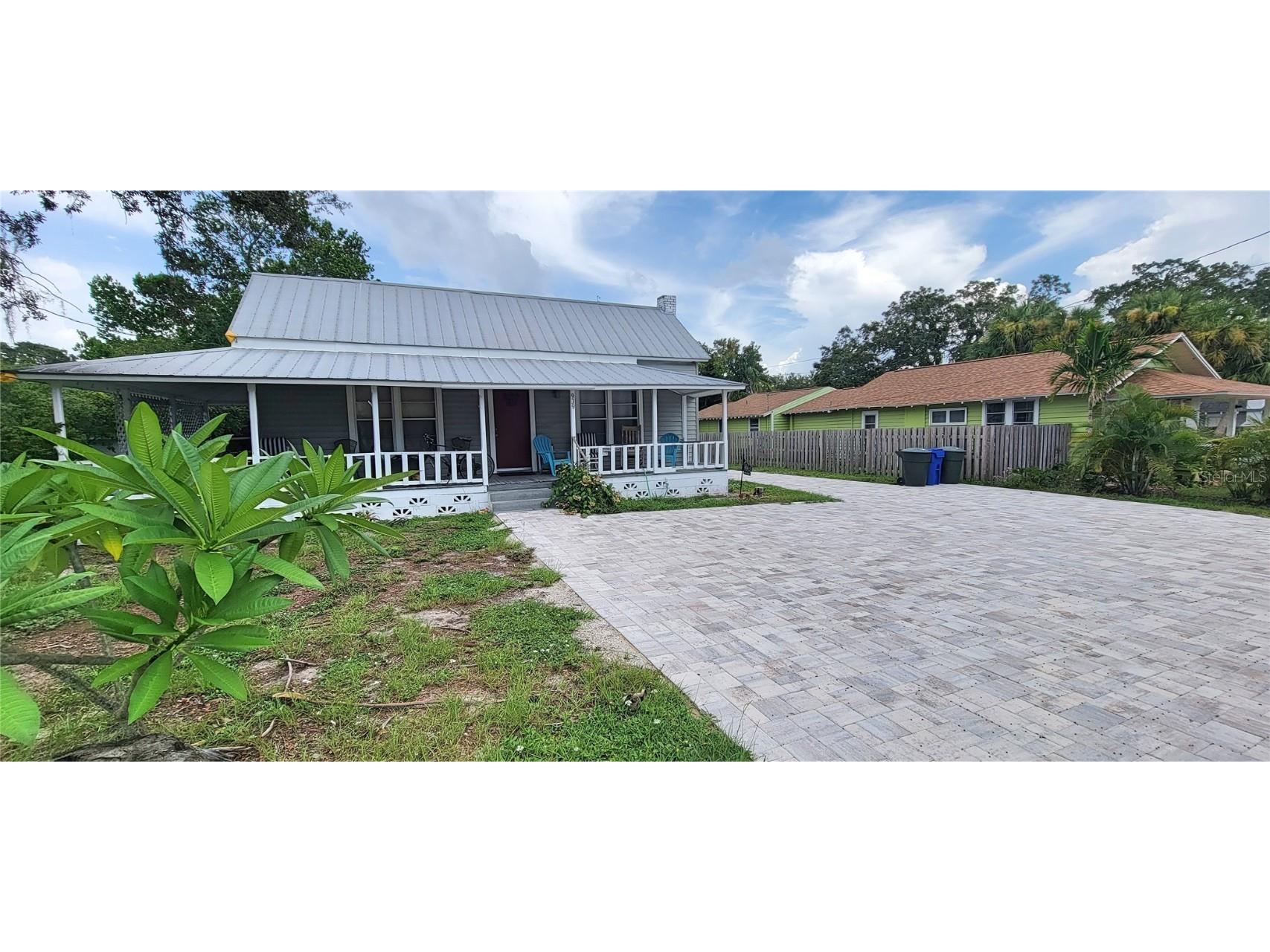 939 Highland Avenue #1/2 Dunedin FL 34698 U8203244 image1