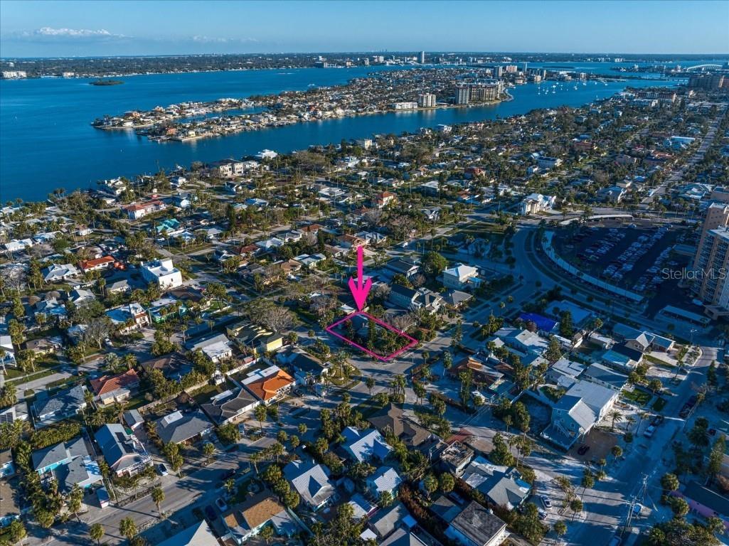 939 Mandalay Avenue Clearwater Beach FL 33767 TB8350482 image1