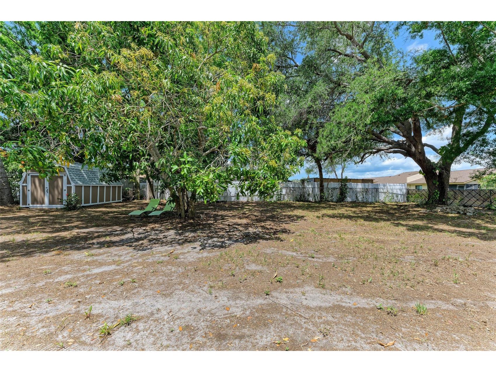 939 N Lockwood Ridge Road Sarasota FL 34237 A4693769 image25
