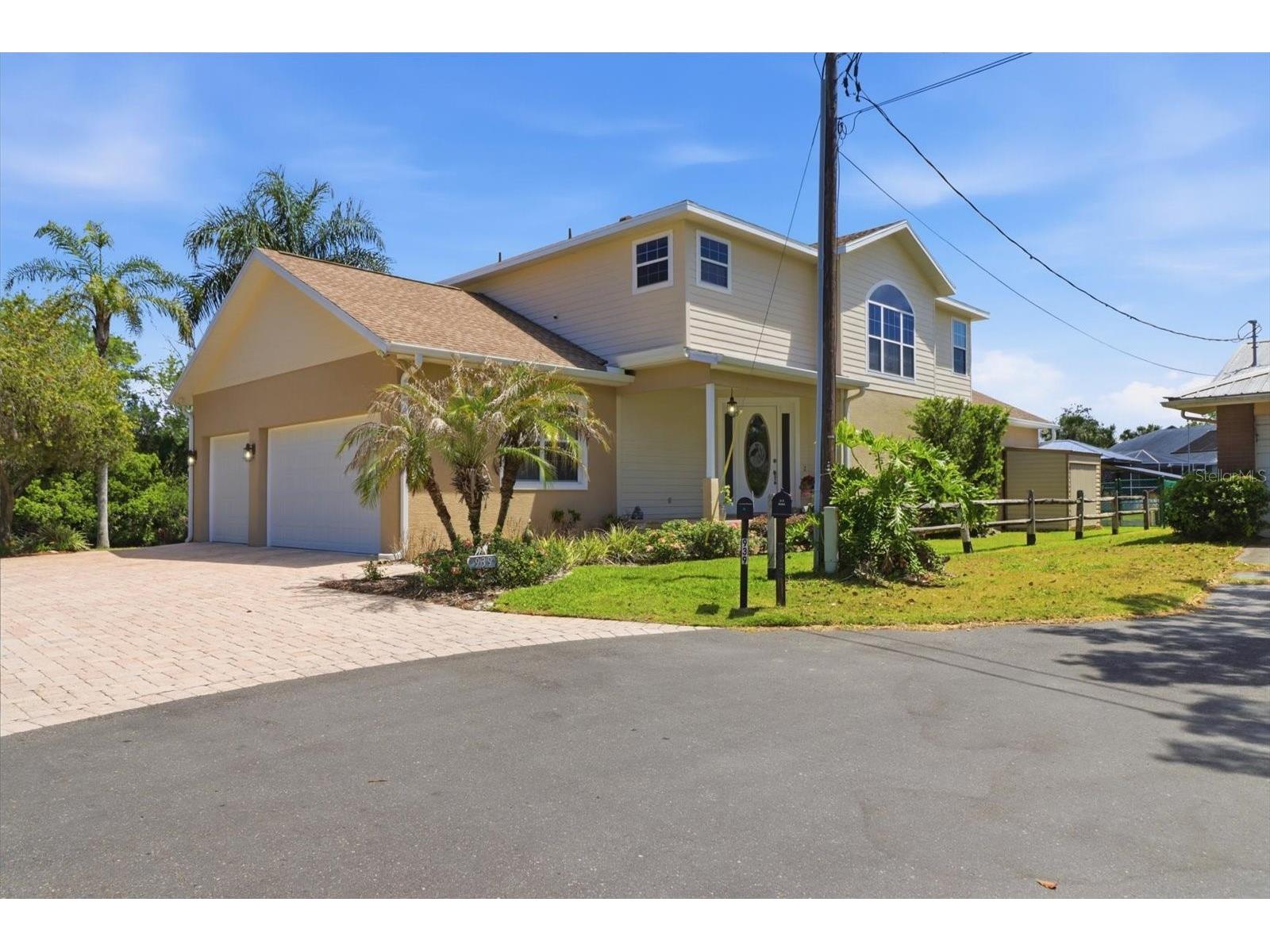 939 SE 3rd Avenue Crystal River FL 34429 - SPRING RUN CANAL TB8503796 image3
