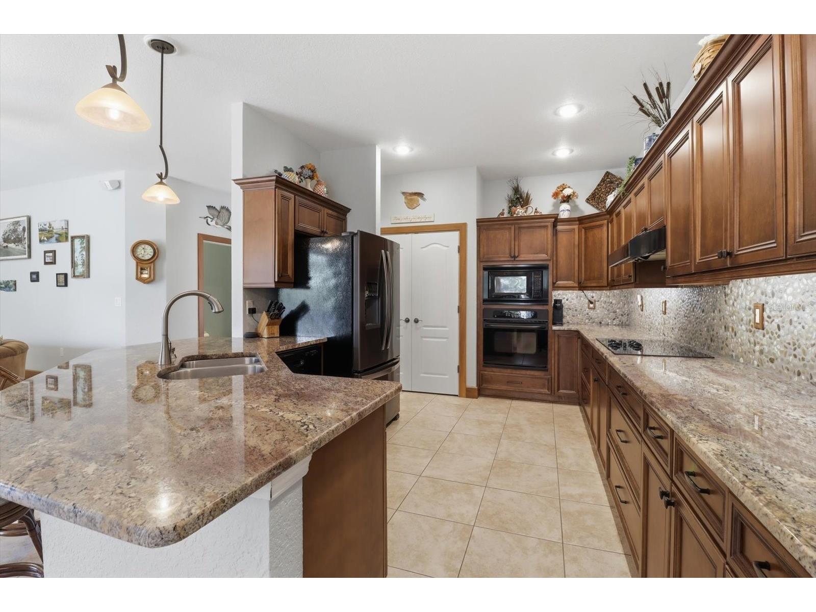 939 SE 3rd Avenue Crystal River FL 34429 - SPRING RUN CANAL TB8503796 image5