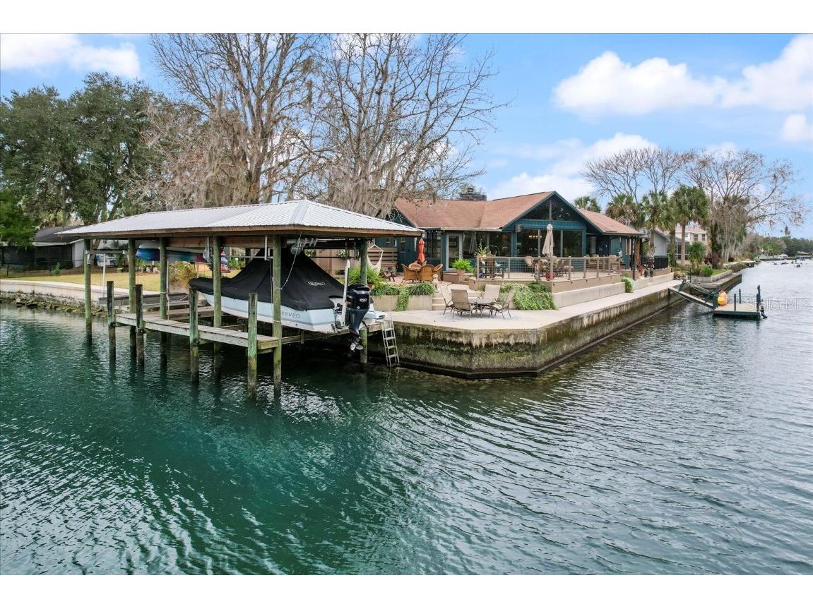 939 SE 4th Avenue Crystal River FL 34429 - 3 SISTERS SPRINGS G5077644 image1