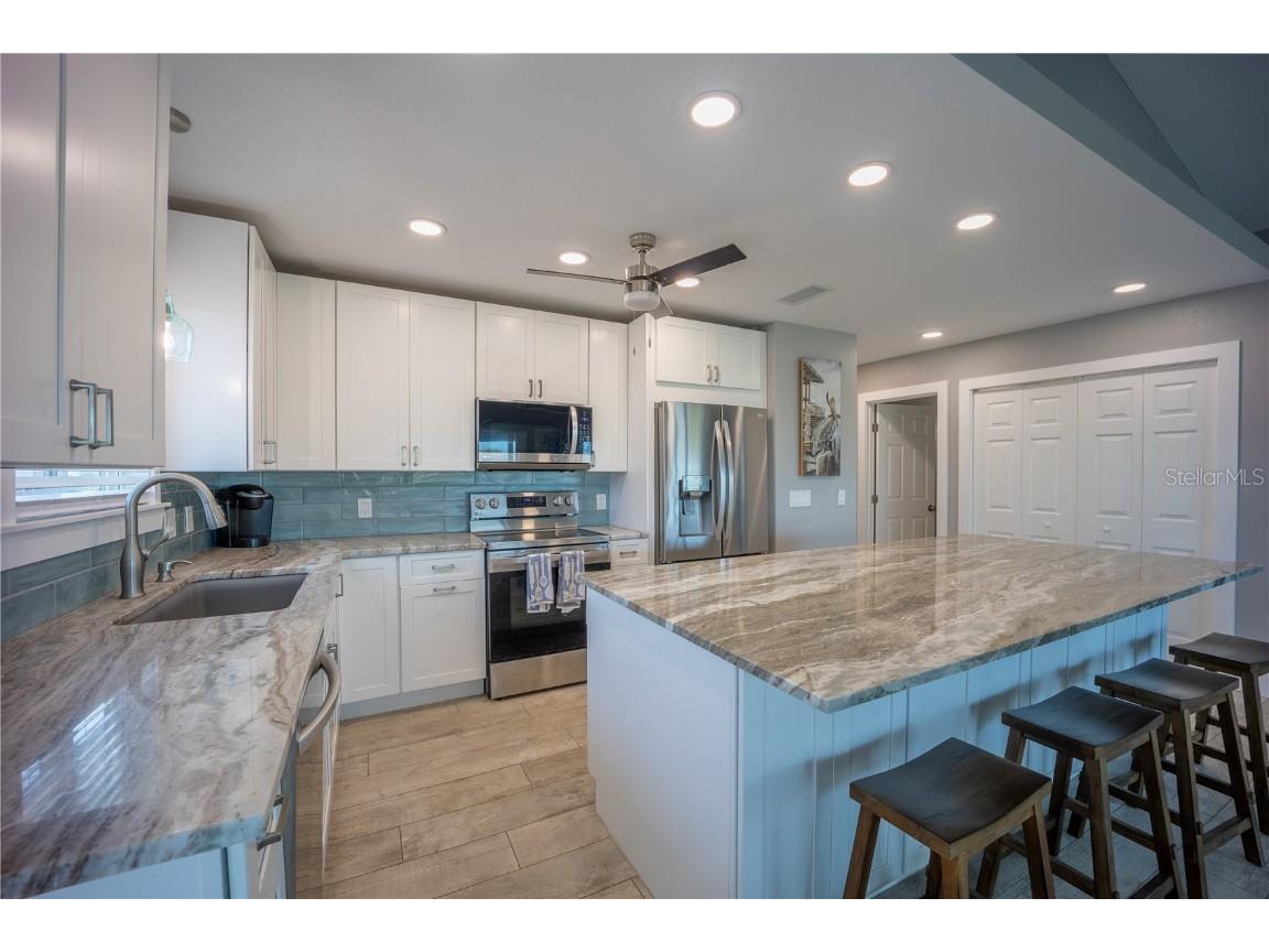 9390 Little Gasparilla Island Placida FL 33946 - PLACIDA HARBOR GULF OF MEXICO C7509390 image10