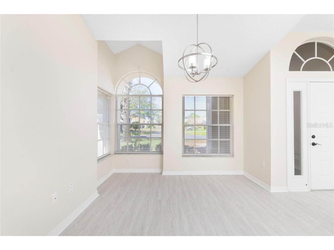 9390 Mississippi Run Weeki Wachee FL 34613 TB8449571 image5