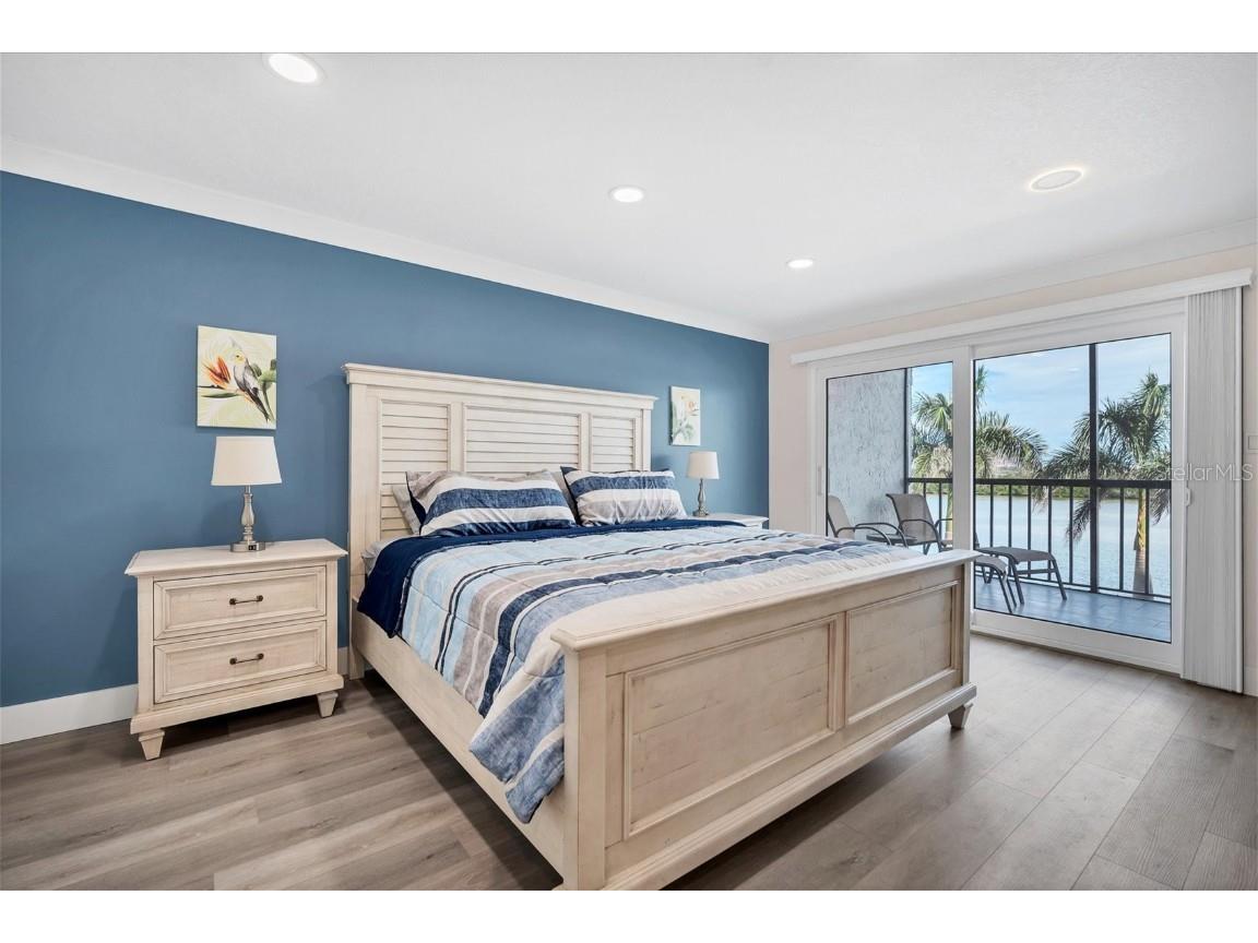 9393 Midnight Pass Road #302 Sarasota FL 34242 - LITTLE SARASOTA BAY A4599307 image15