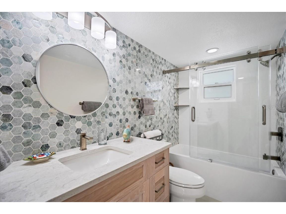 9393 Midnight Pass Road #302 Sarasota FL 34242 - LITTLE SARASOTA BAY A4599307 image21