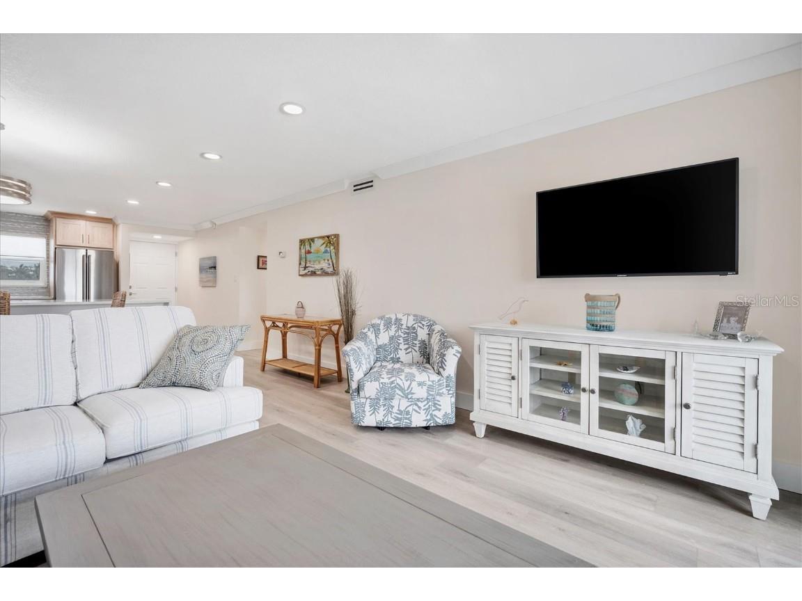 9393 Midnight Pass Road #302 Sarasota FL 34242 - LITTLE SARASOTA BAY A4599307 image5