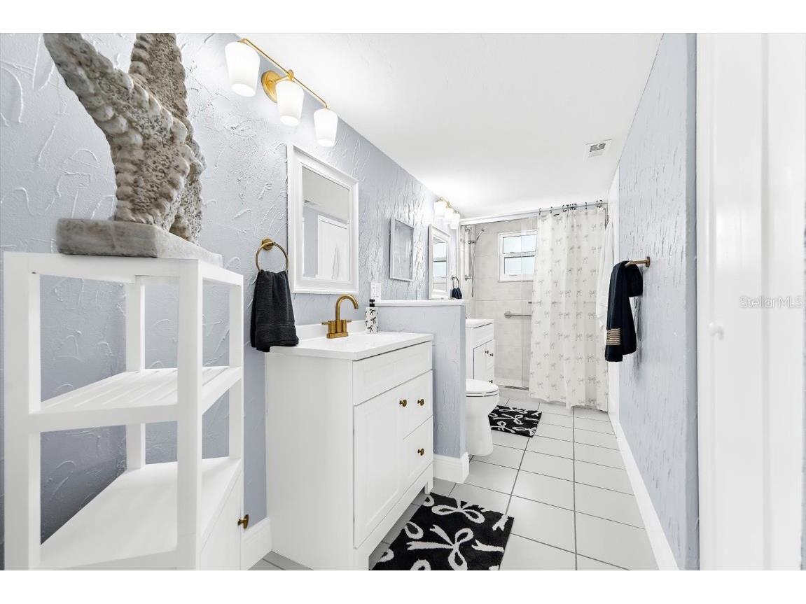 9393 Midnight Pass Road #703 Sarasota FL 34242 - LITTLE SARASOTA BAY ICW A4671641 image27