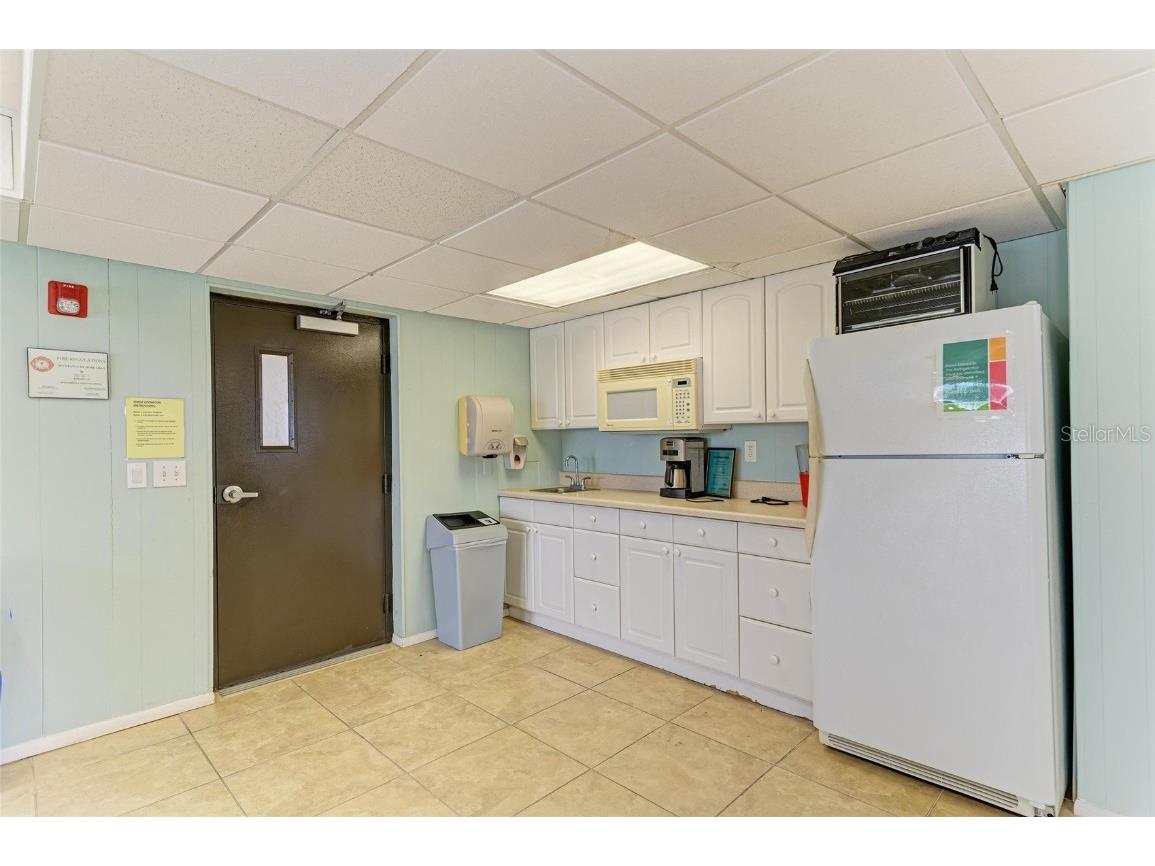 9397 Midnight Pass Road #405 Sarasota FL 34242 - LITTLE SARASOTA BAY/ICW A4662312 image45