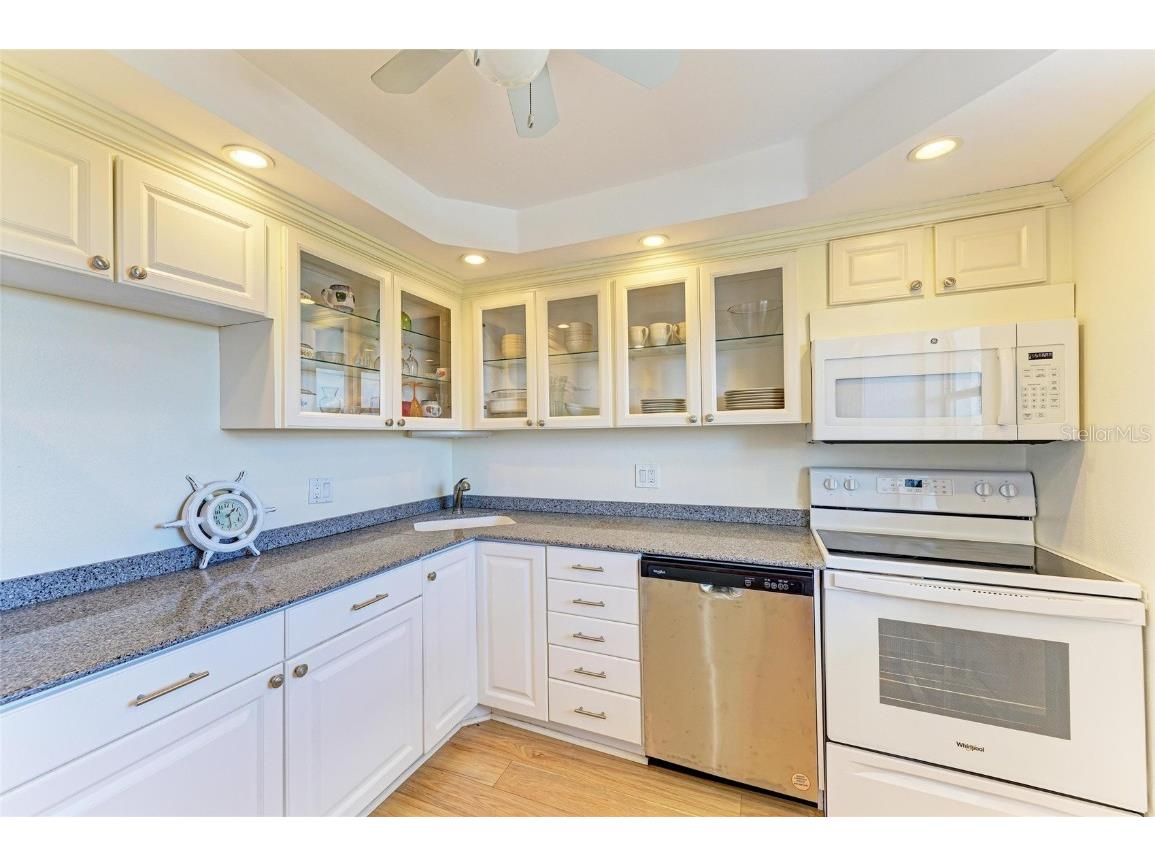 9397 Midnight Pass Road #405 Sarasota FL 34242 - LITTLE SARASOTA BAY/ICW A4663823 image19