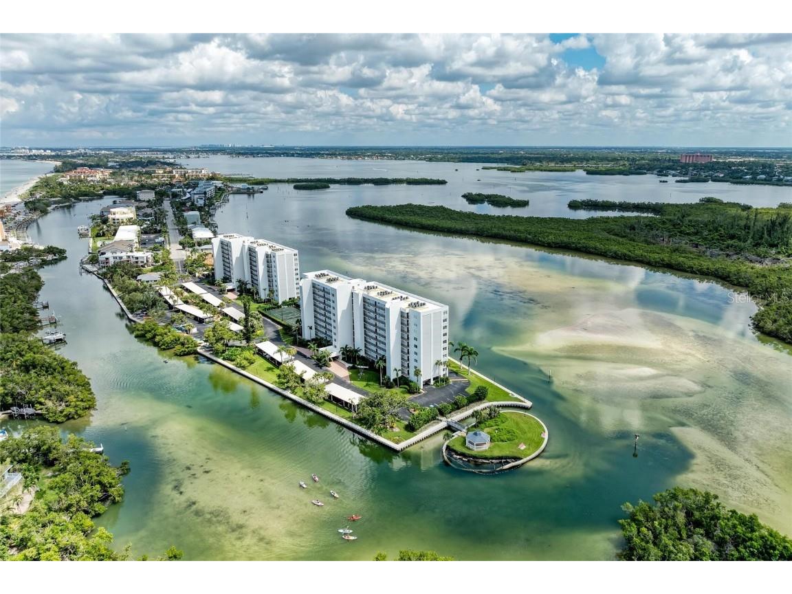 9397 Midnight Pass Road #405 Sarasota FL 34242 - LITTLE SARASOTA BAY/ICW A4663823 image2