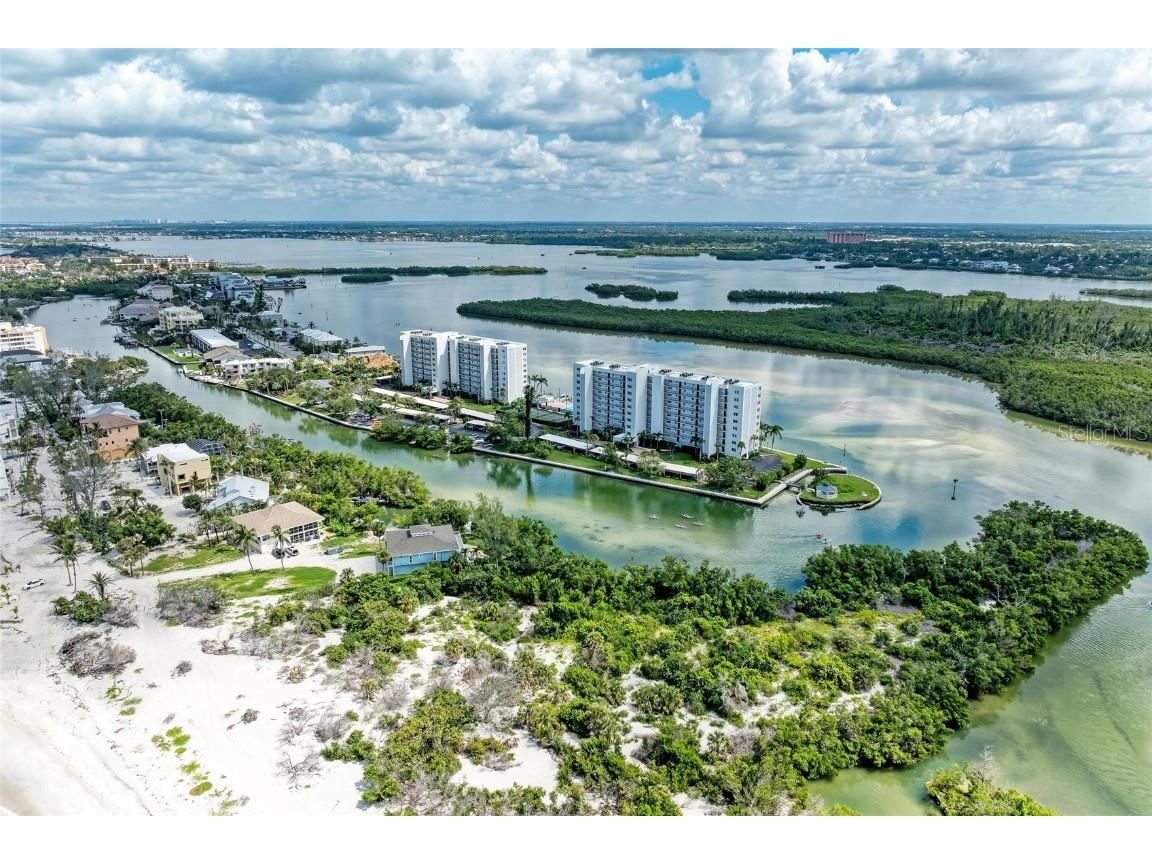 9397 Midnight Pass Road #405 Sarasota FL 34242 - LITTLE SARASOTA BAY/ICW A4663823 image5