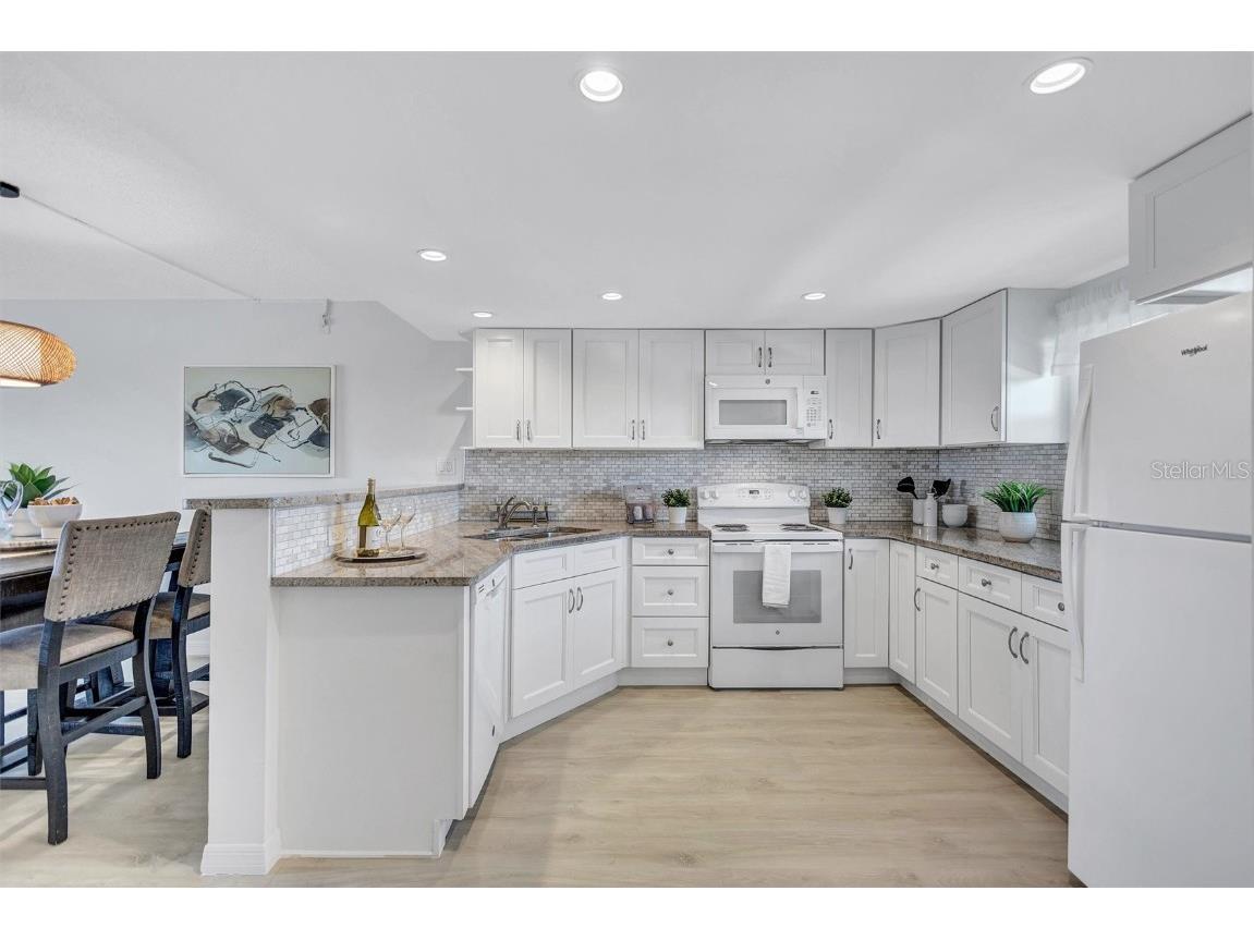 9397 Midnight Pass Road #505 Sarasota FL 34242 - INTERCOASTAL WATERWAY A4664397 image12