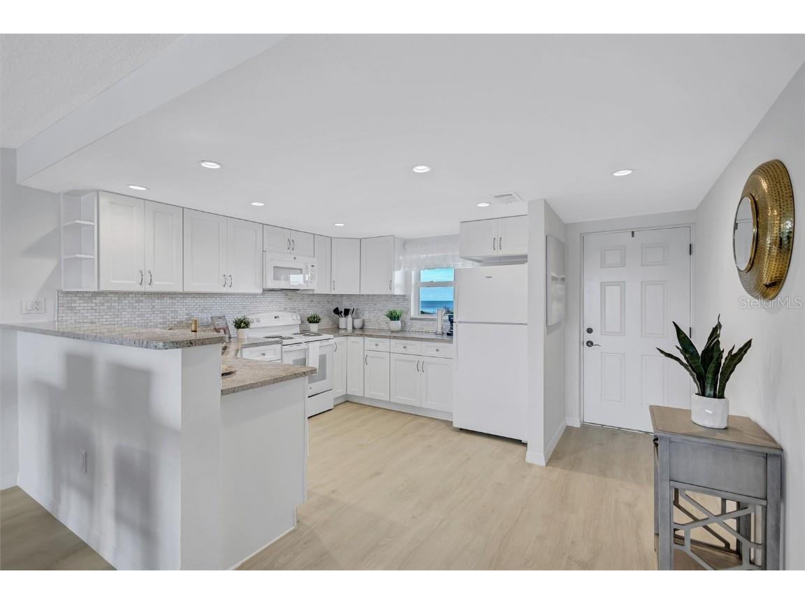 9397 Midnight Pass Road #505 Sarasota FL 34242 - INTERCOASTAL WATERWAY A4664397 image7