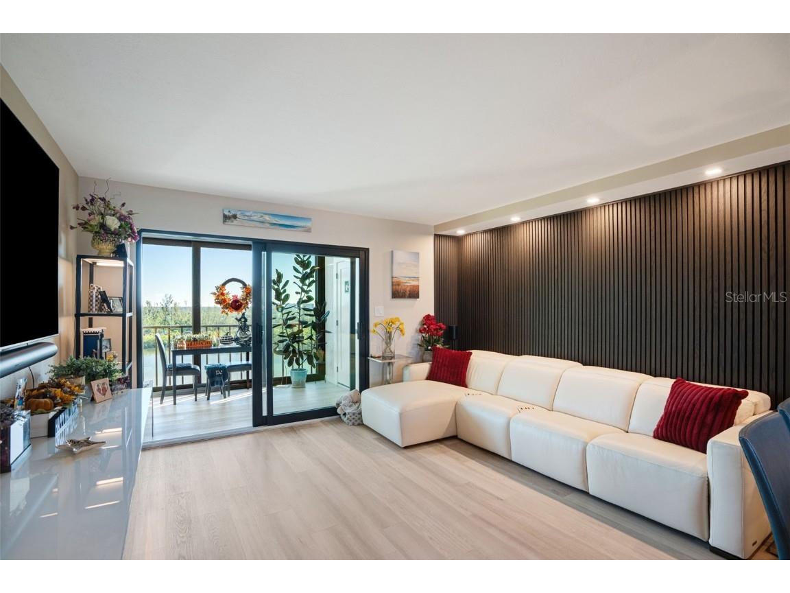 9397 Midnight Pass Road #905 Sarasota FL 34242 A4669008 image4