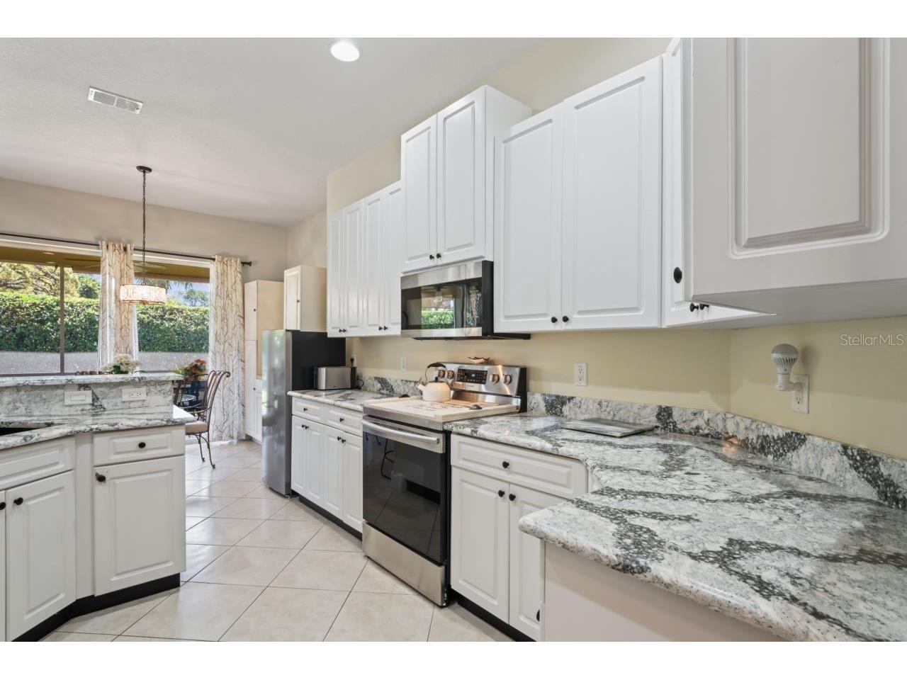 9398 Burnam Drive Weeki Wachee FL 34613 W7881784 image10