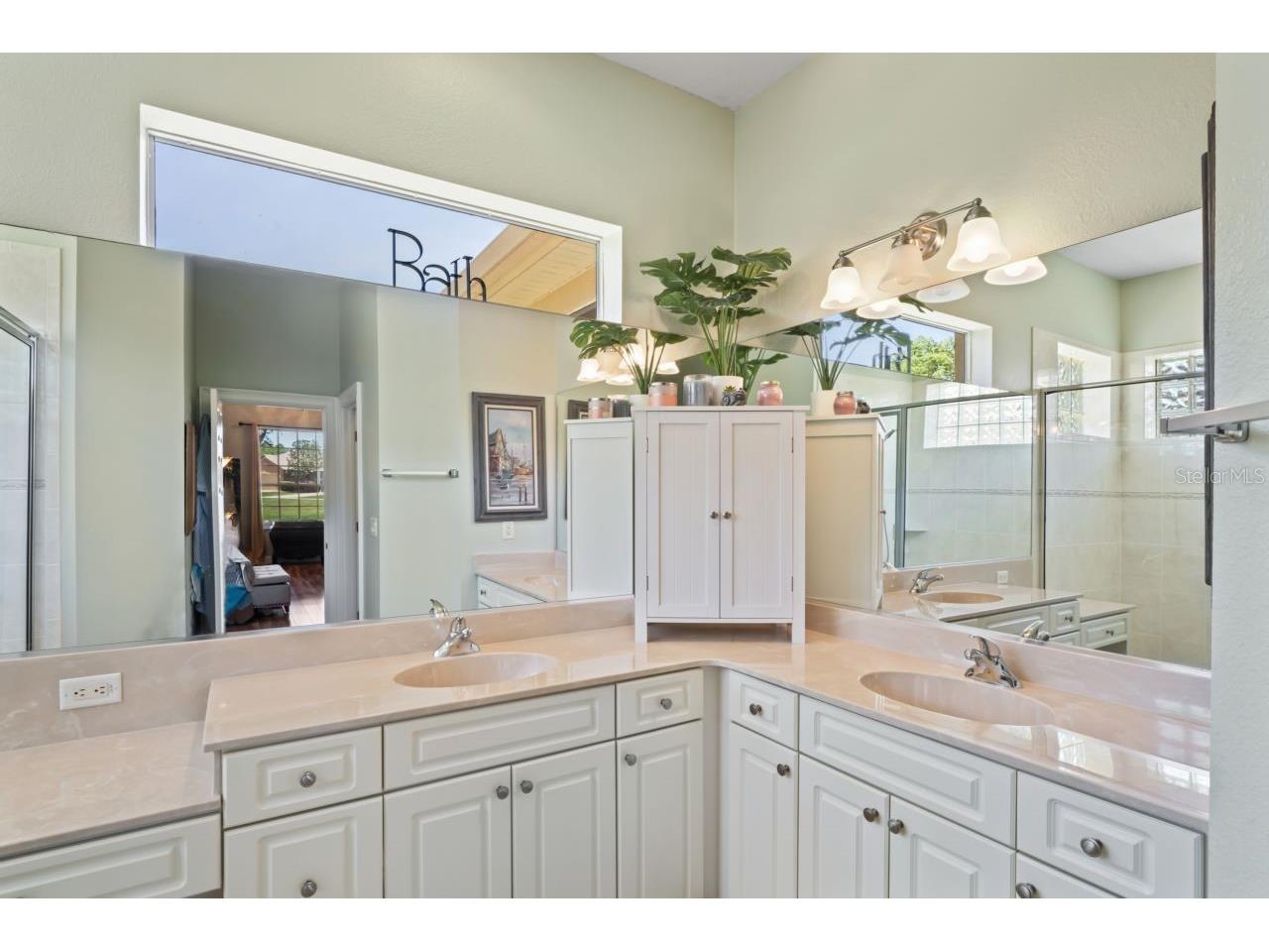 9398 Burnam Drive Weeki Wachee FL 34613 W7881784 image31