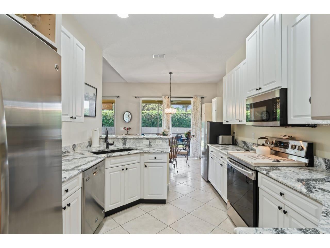 9398 Burnam Drive Weeki Wachee FL 34613 W7881784 image7