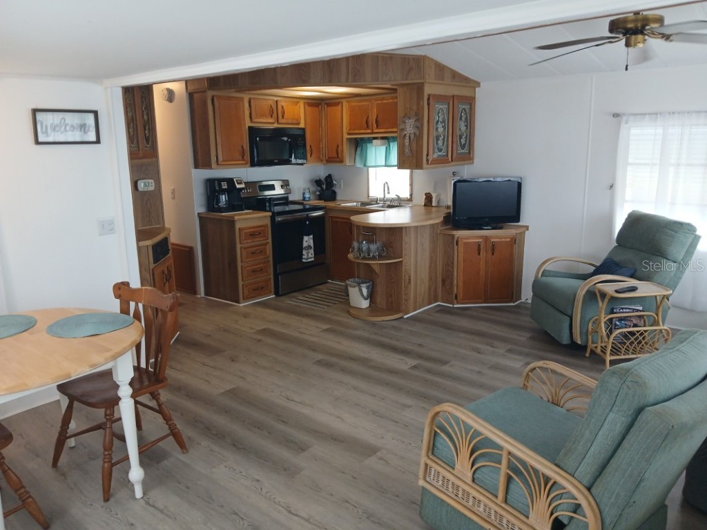 94 Eagle Point S Osteen FL 32764 A4615139 image5