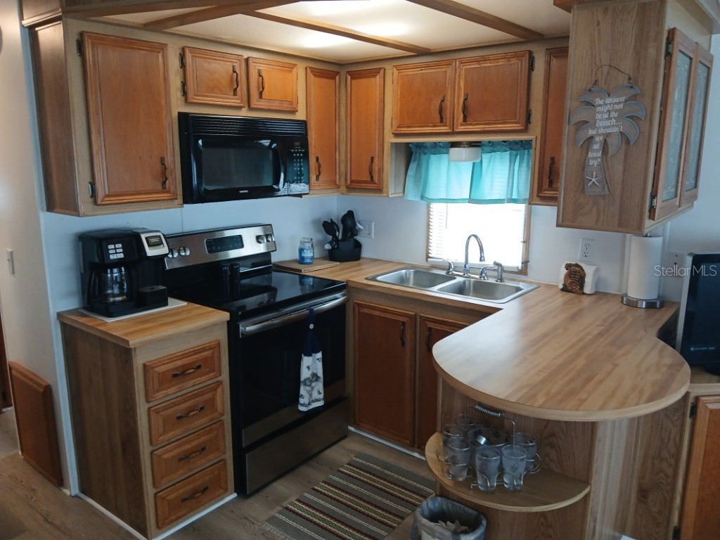 94 Eagle Point S Osteen FL 32764 A4615139 image6