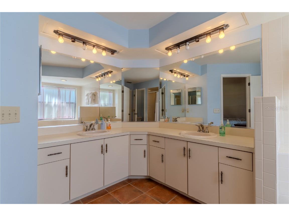 94 Lake Daisy Boulevard Winter Haven FL 33884 P4936428 image10