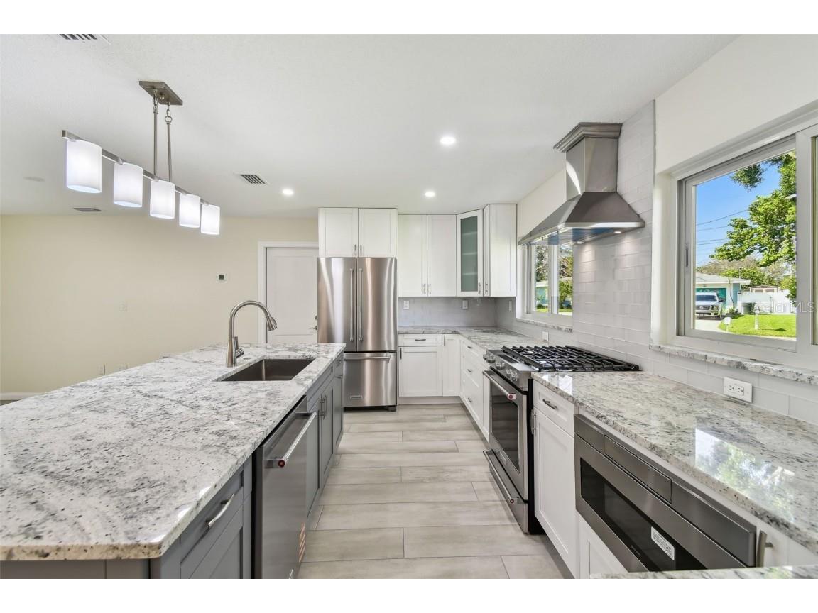 94 Nicholas Drive Dunedin FL 34698 TB8390912 image15