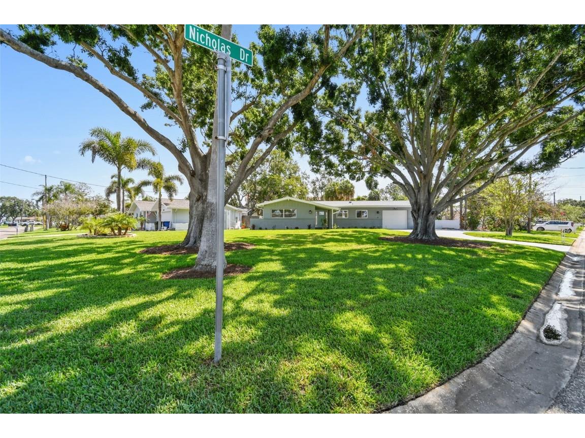 94 Nicholas Drive Dunedin FL 34698 TB8390912 image37