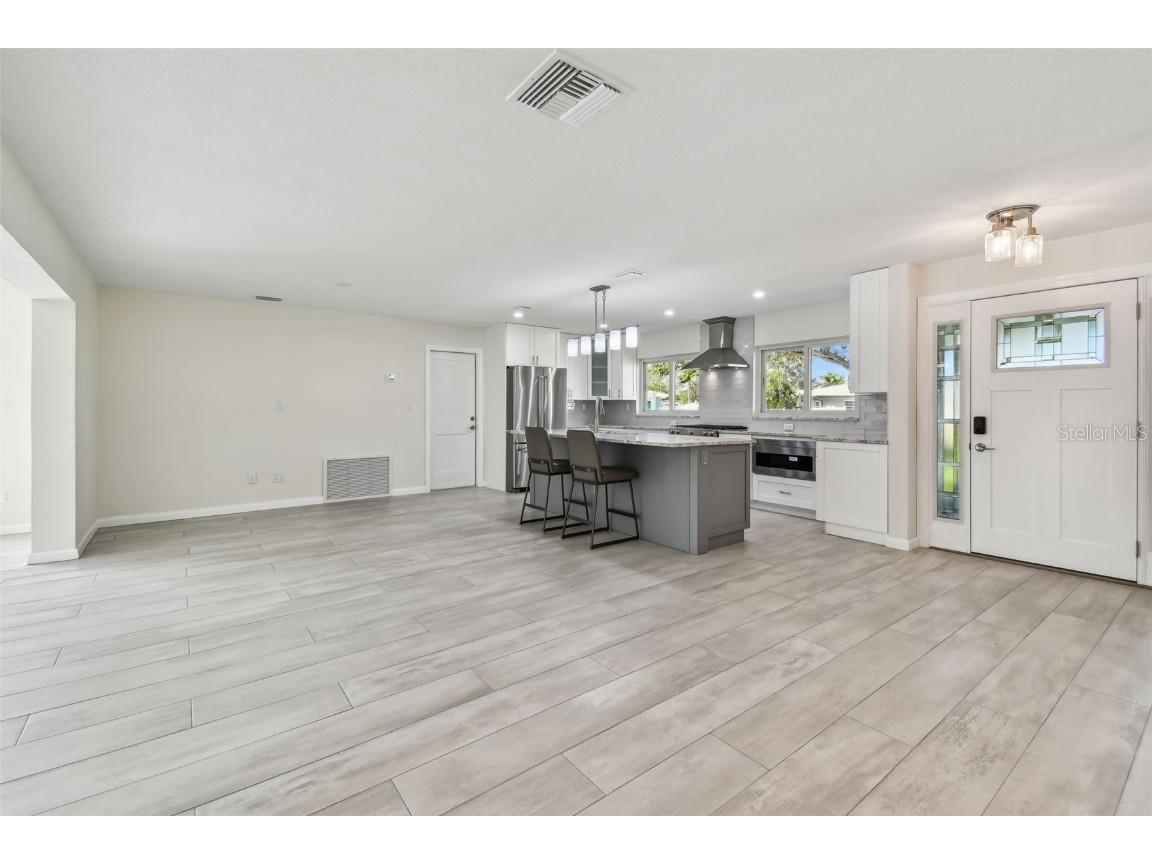 94 Nicholas Drive Dunedin FL 34698 TB8390912 image8