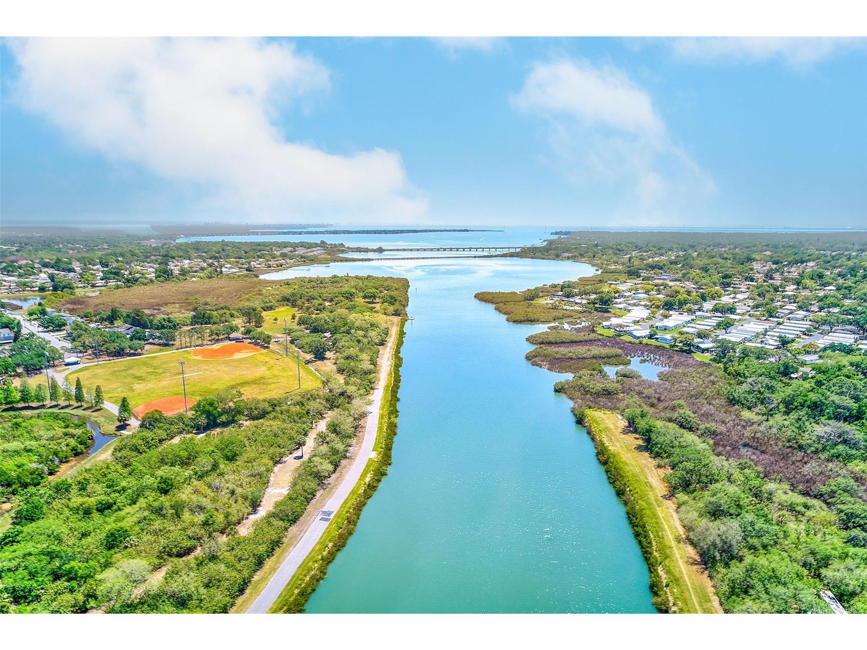 94 Sugar Bear Drive #55 Safety Harbor FL 34695 TB8498889 image37
