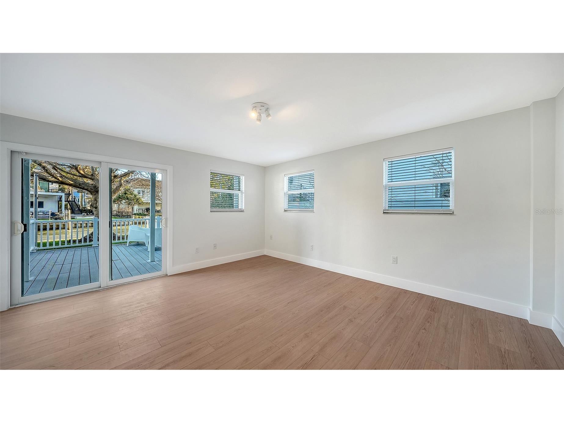 940 Alameda Way Sarasota FL 34234 - WHITAKER BAYOU A4683727 image15