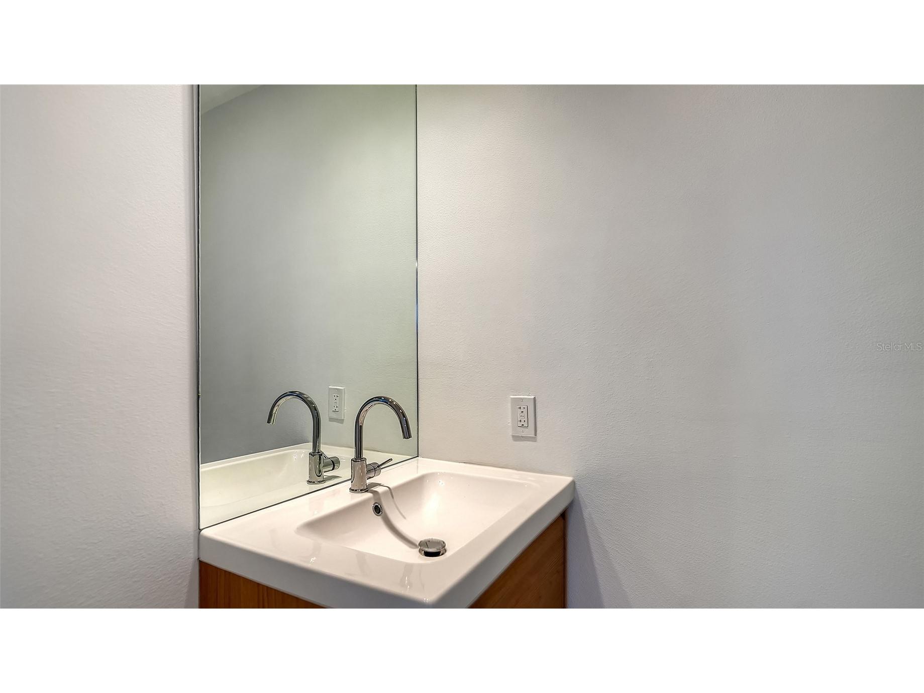 940 Alameda Way Sarasota FL 34234 - WHITAKER BAYOU A4683727 image16