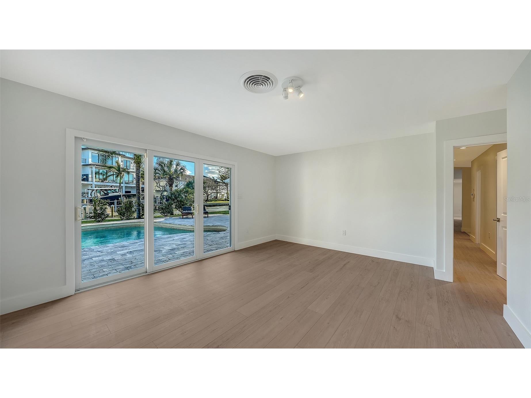 940 Alameda Way Sarasota FL 34234 - WHITAKER BAYOU A4683727 image21