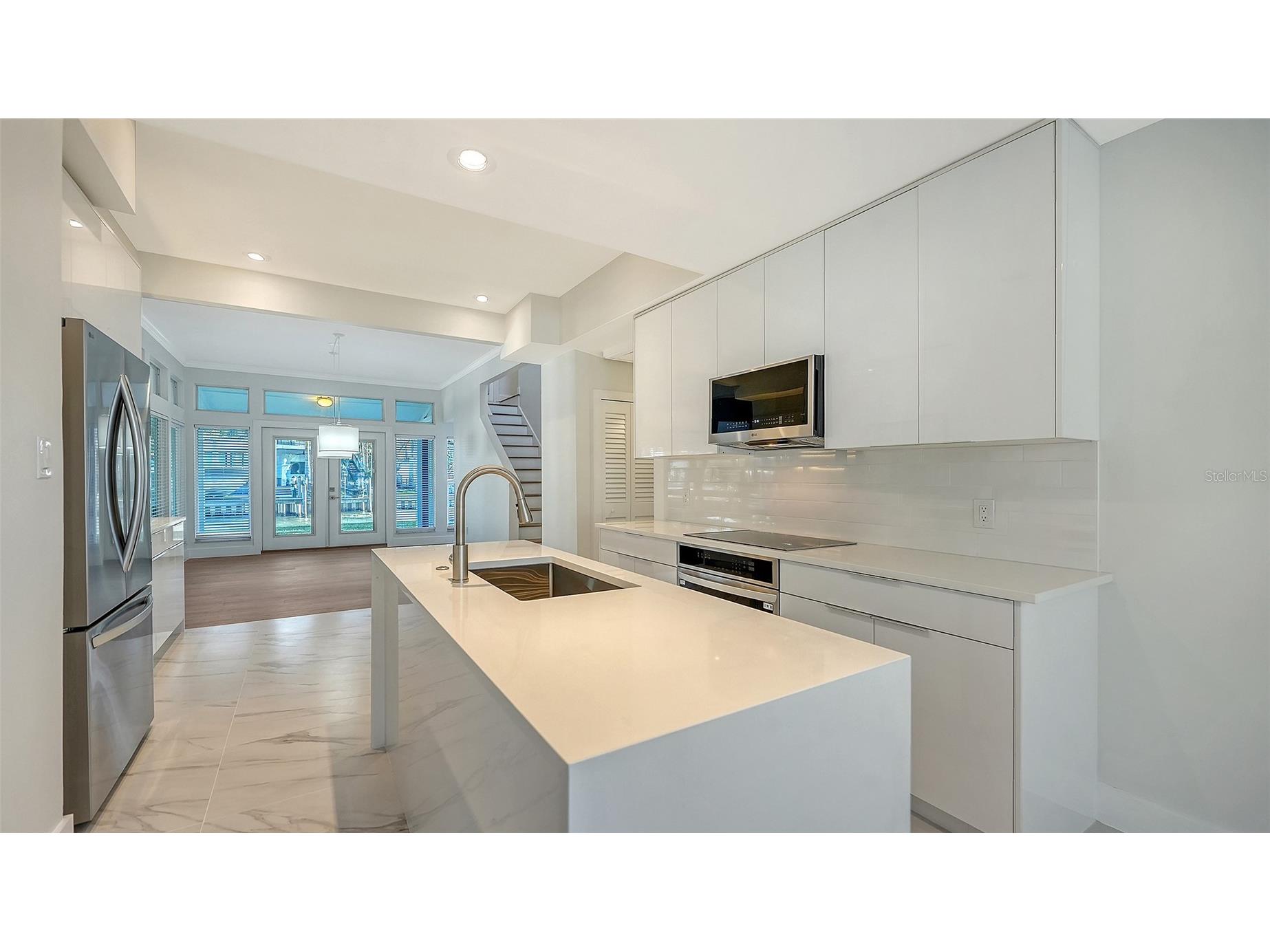 940 Alameda Way Sarasota FL 34234 - WHITAKER BAYOU A4683727 image9