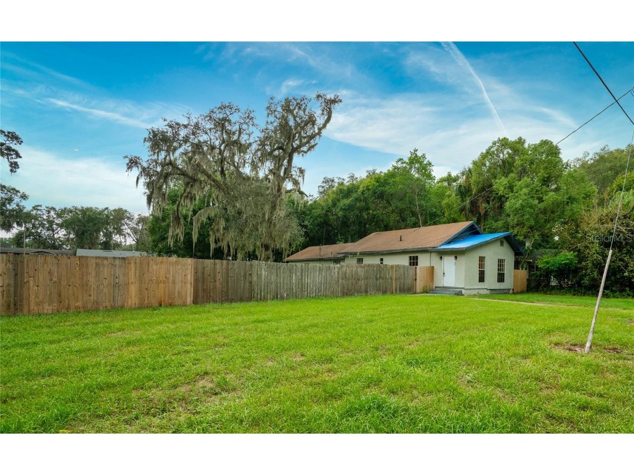 940 E Carolina Avenue Deland FL 32724 V4932271 image1