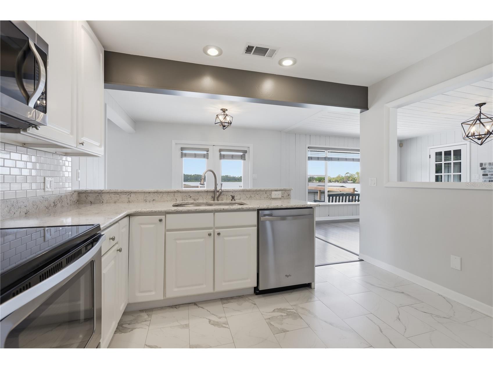 940 N Kepler Road Deland FL 32724 - LAKE TALMADGE V4948240 image11