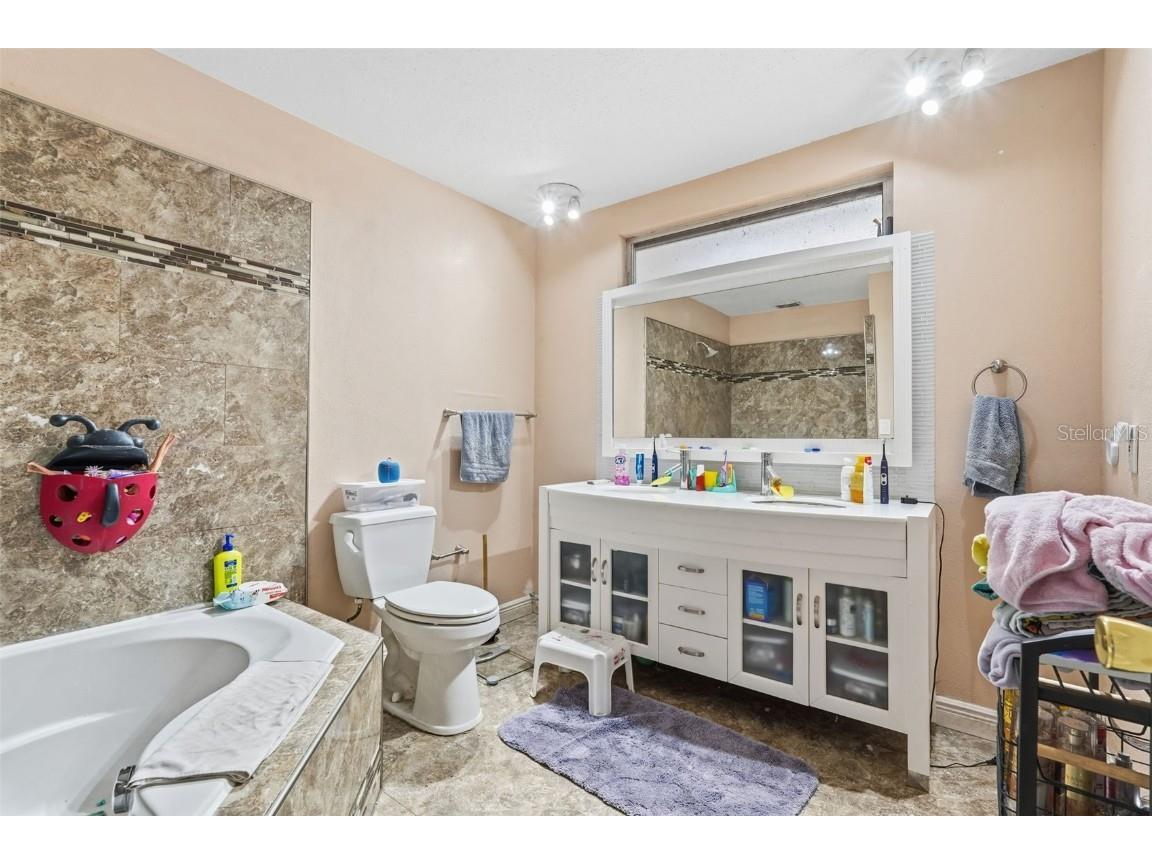 940 Orangeview Drive Largo FL 33778 TB8447829 image17