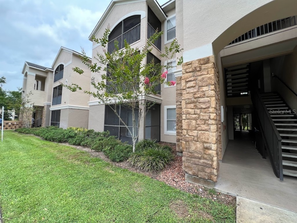 940 Village Trail #3-105 Port Orange FL 32127 V4930107 image1
