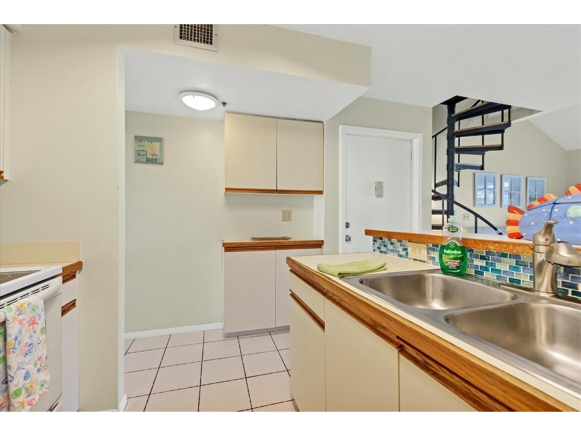 9400 Little Gasparilla Island #E2 Placida FL 33946 D5920688 image8