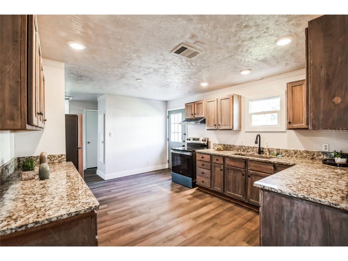 9400 NE 307th Court Fort Mc Coy FL 32134 - Lake George O6365638 image10