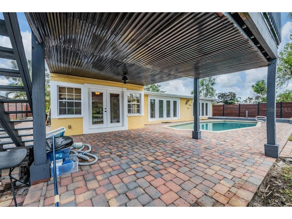 9400 Sun Isle Drive NE, Saint Petersburg, FL, 33702 MLS U8248223