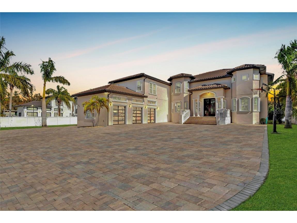 9401 93rd Street Seminole FL 33777 TB8344426 image1