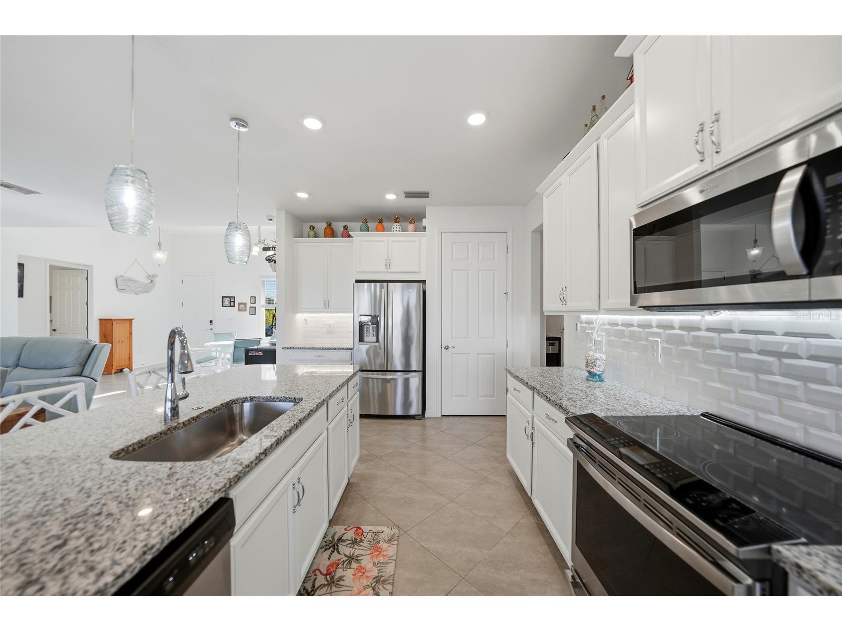 9401 President Circle Port Charlotte FL 33981 D6145708 image12