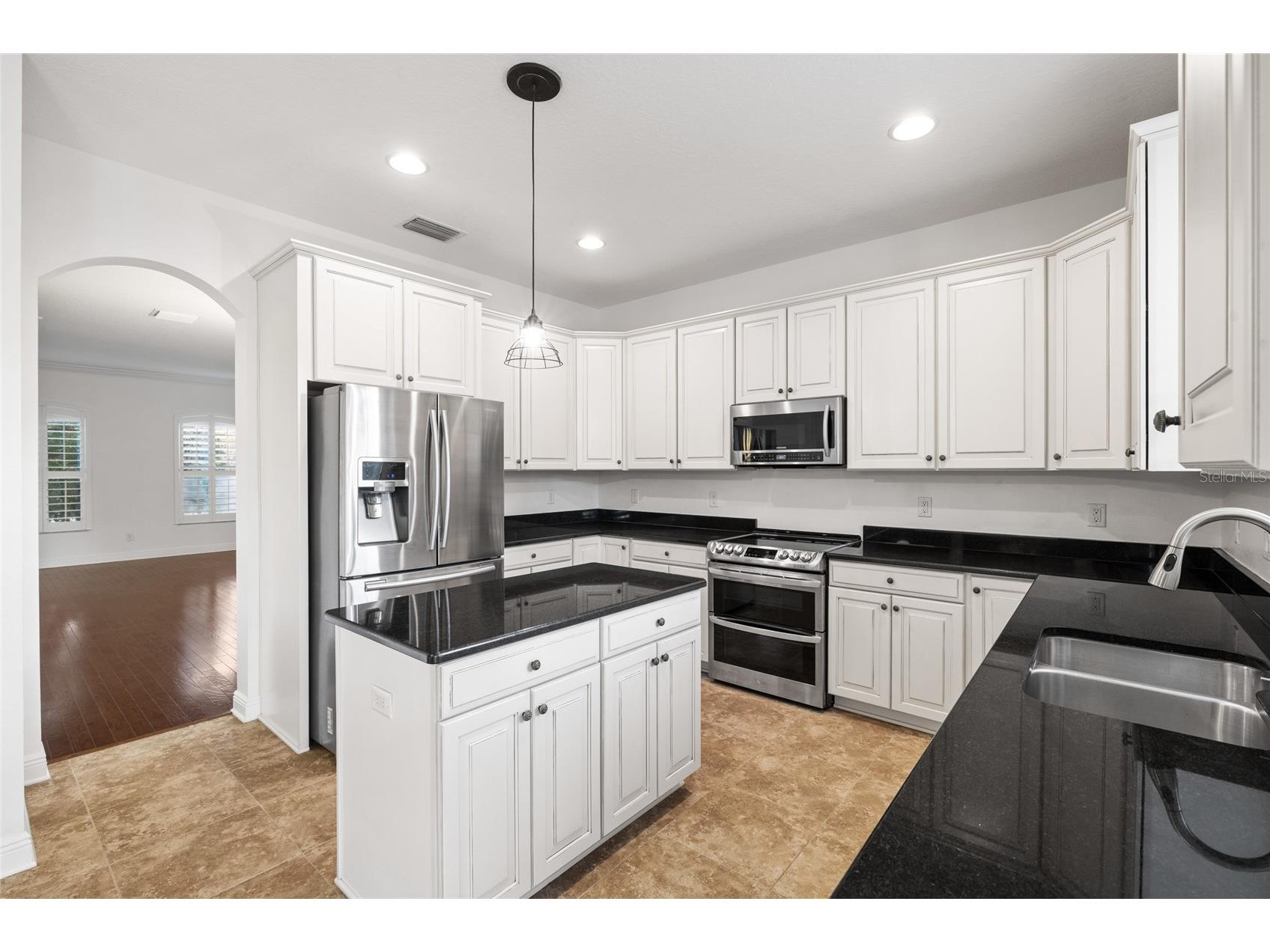 9402 59th Street N Pinellas Park FL 33782 TB8454801 image31